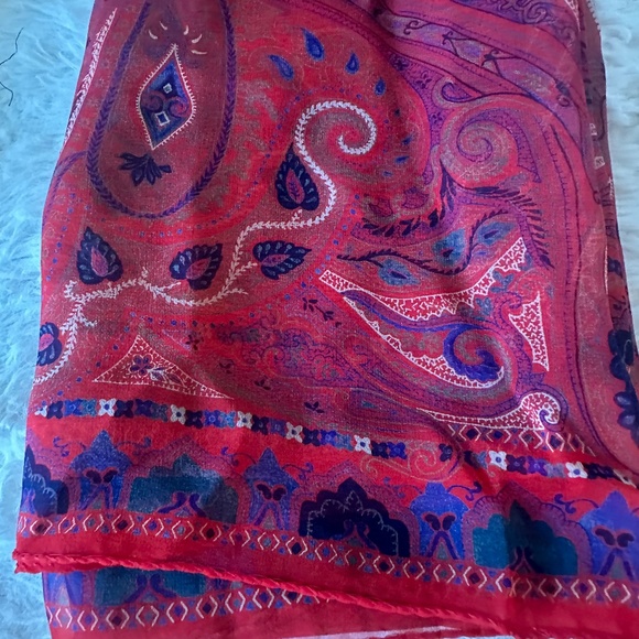 LARGE SILK SCARF - Picture 4 of 4
